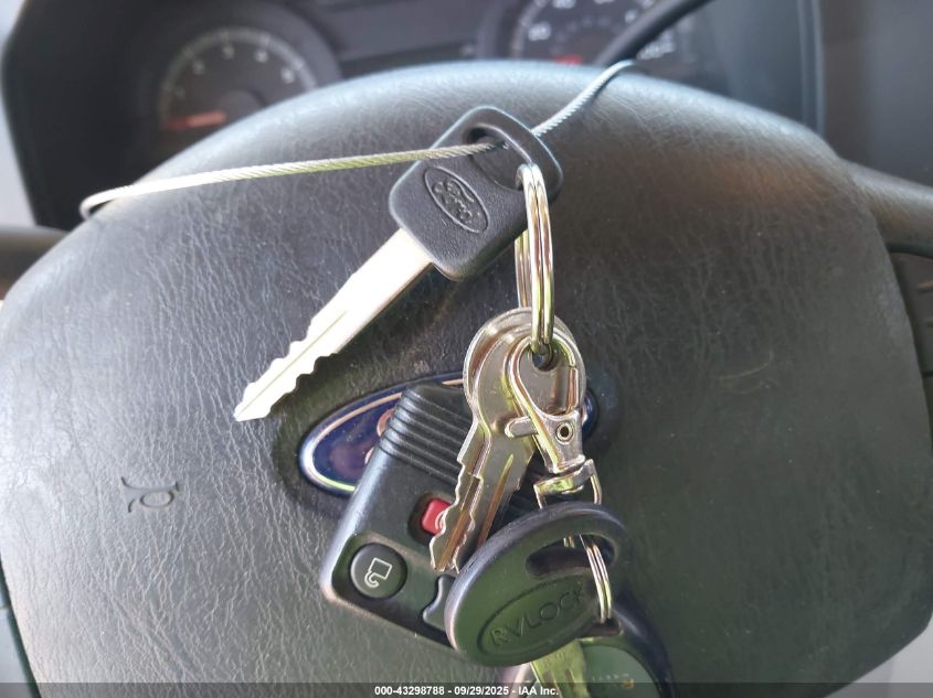 2016 Ford E-450 Cutaway VIN: 1FDXE4FS4GDC57421 Lot: 43298788