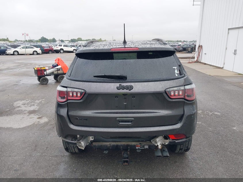 2018 Jeep Compass Altitude 4X4 VIN: 3C4NJDBBXJT325638 Lot: 43298839