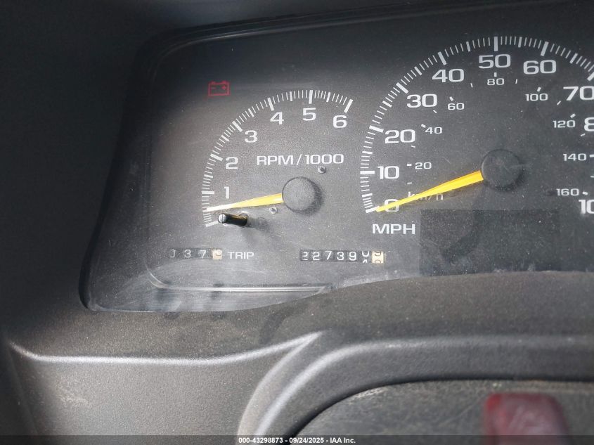 1998 GMC Sierra 1500 Sl Wideside VIN: 1GTEC14W2WZ549222 Lot: 43298873