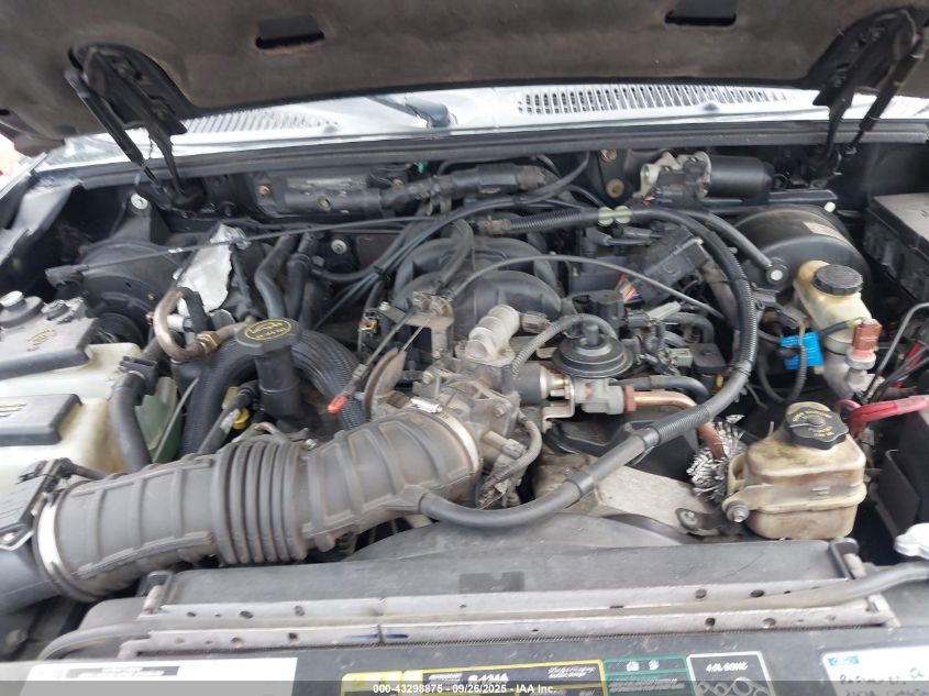 2002 Ford Explorer Sport Trac VIN: 1FMZU67E92UD15001 Lot: 43298875