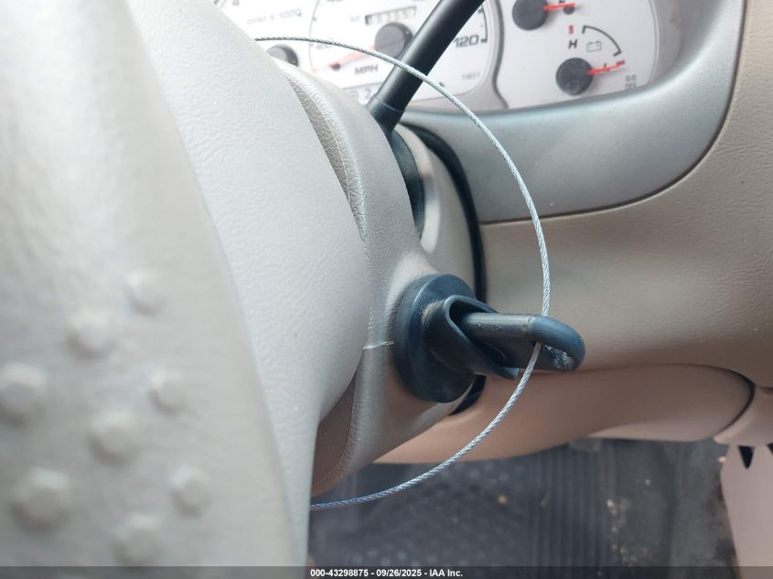 2002 Ford Explorer Sport Trac VIN: 1FMZU67E92UD15001 Lot: 43298875