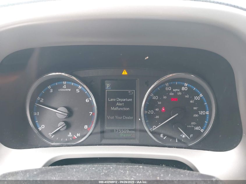 2017 Toyota Rav4 Platinum VIN: 2T3DFREV2HW655115 Lot: 43298912