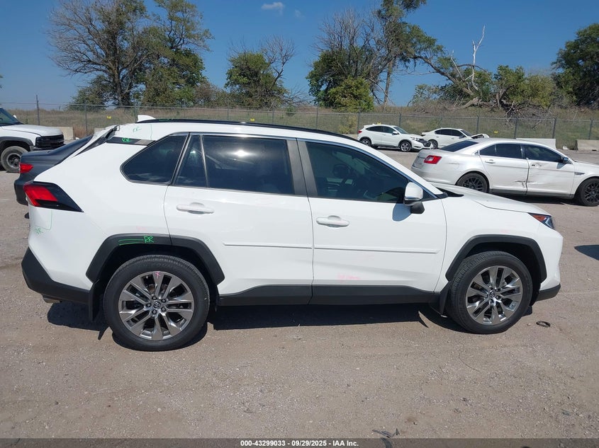 2019 Toyota Rav4 Xle Premium VIN: JTMA1RFV3KD017783 Lot: 43299033