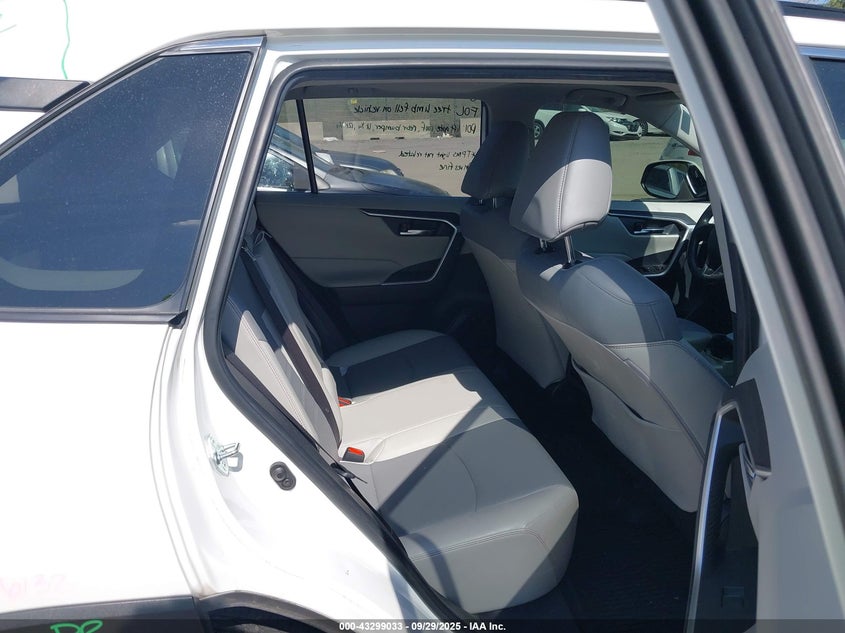 2019 Toyota Rav4 Xle Premium VIN: JTMA1RFV3KD017783 Lot: 43299033