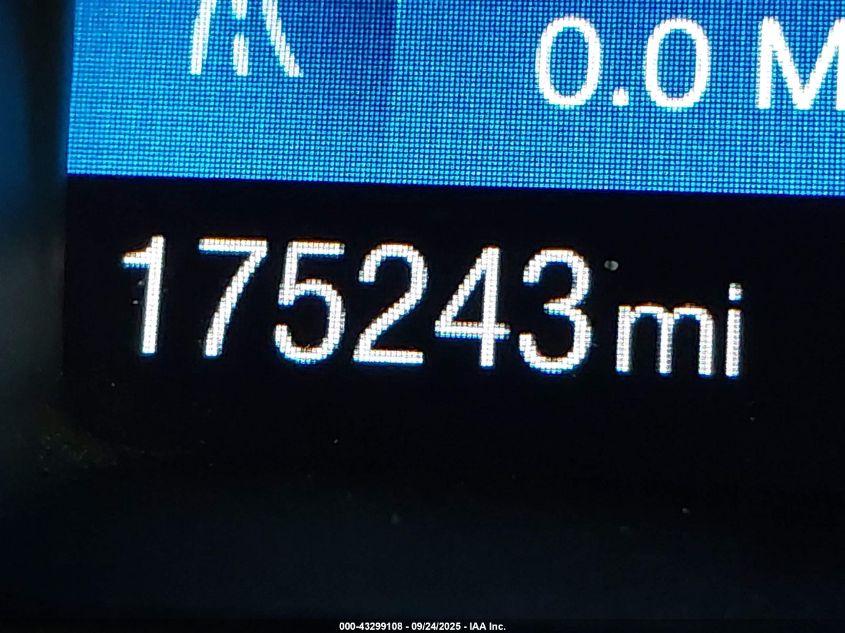 2015 Ford Focus Se VIN: 1FADP3K20FL379026 Lot: 43299108