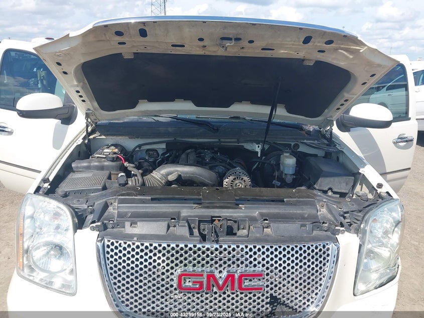 2014 GMC YUKON XL 1500 DENALI 1GKS2MEF2ER207309