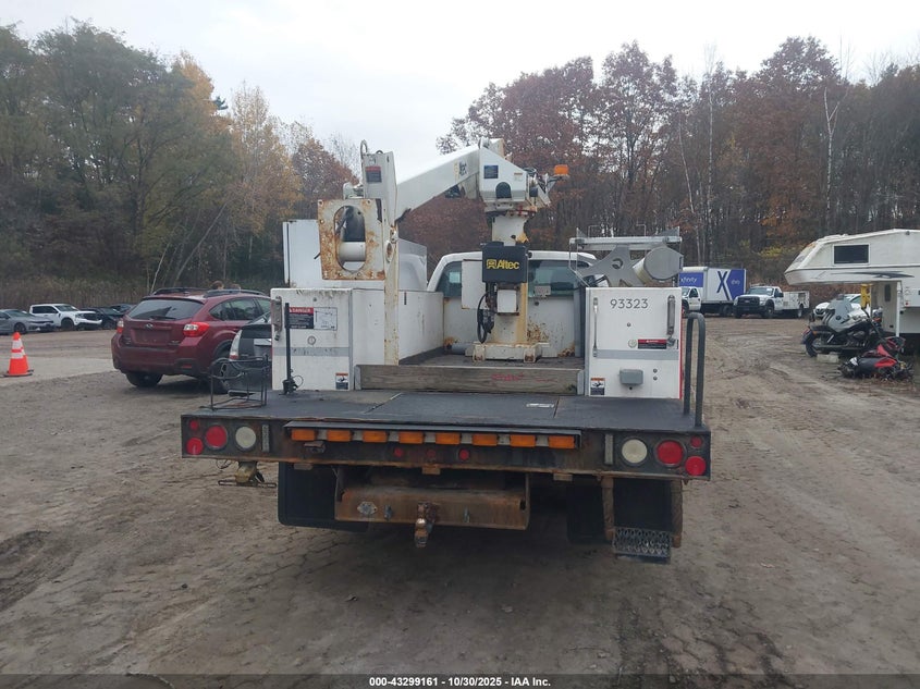 2015 Ford F-450 Chassis Xl VIN: 1FDUF4HY5FEA99892 Lot: 43299161