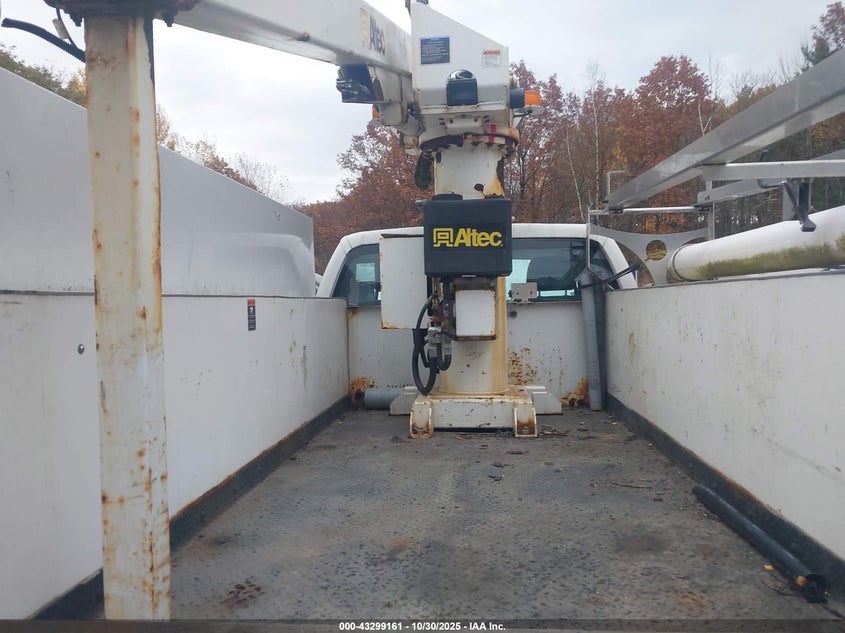 2015 Ford F-450 Chassis Xl VIN: 1FDUF4HY5FEA99892 Lot: 43299161