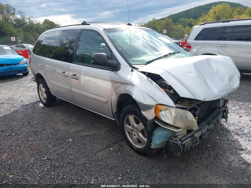 2D4GP44L75R187999 2005 Dodge Grand Caravan Sxt auction photo 1