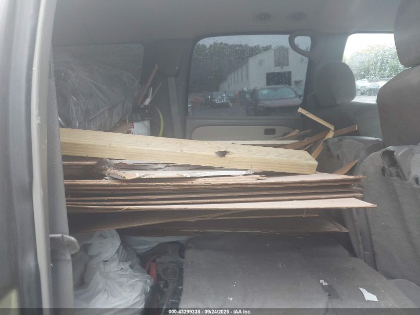 2002 Chevrolet Suburban 1500 Ls VIN: 3GNFK16Z02G152026 Lot: 43299338