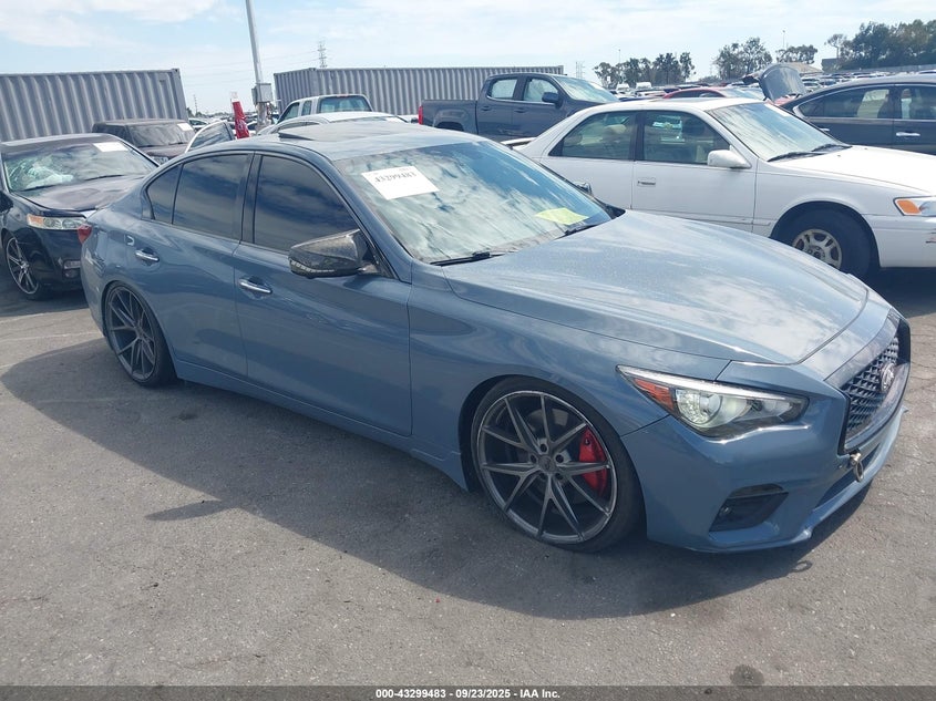 INFINITI Q50 RED SPORT 400
