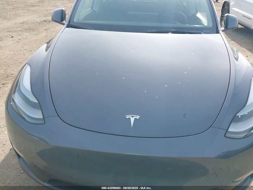 2022 Tesla Model Y Performance Dual Motor All-Wheel Drive VIN: 7SAYGDEF4NF461944 Lot: 43299493