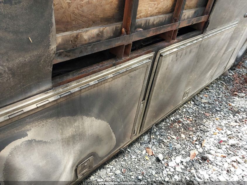 2000 Volvo Vn VIN: 4V4ND2RHXYN238293 Lot: 43299546