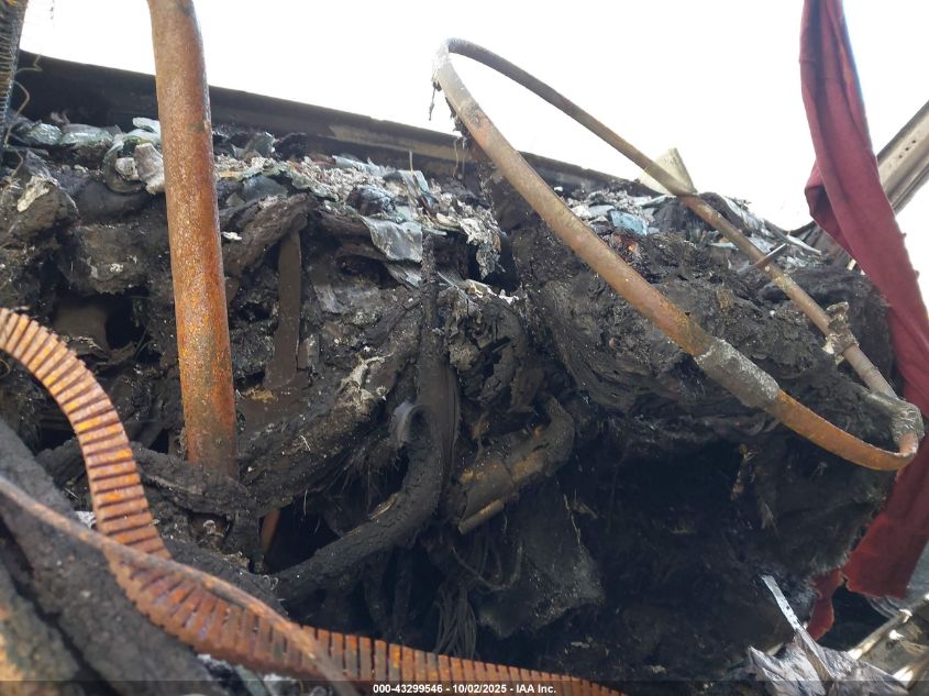 2000 Volvo Vn VIN: 4V4ND2RHXYN238293 Lot: 43299546