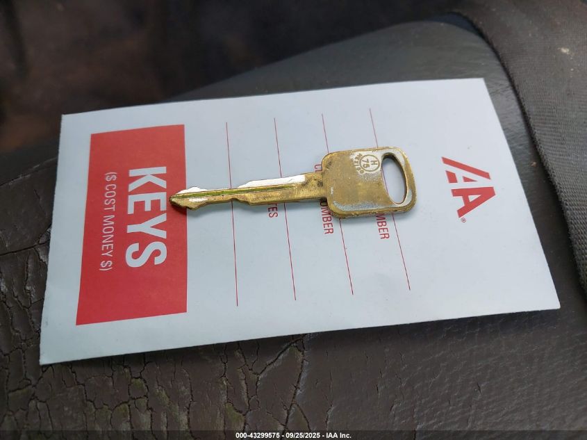 2000 Ford F-250 Lariat/Xl/Xlt VIN: 1FTNF20L8YED93593 Lot: 43299575