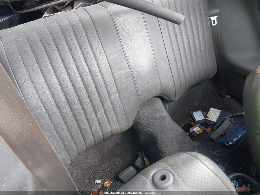 1998 Pontiac Firebird Trans Am VIN: 2G2FV22G5W2223244 Lot: 43299693