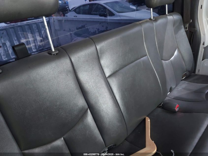 2004 Chevrolet Silverado 1500 Ls VIN: 2GCEC19TX41117000 Lot: 43299778