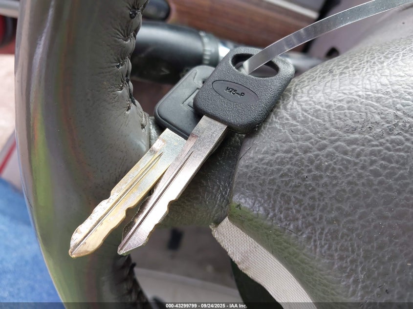 1996 Mercury Grand Marquis Ls/Bayshore VIN: 2MELM75W9TX671128 Lot: 43299799