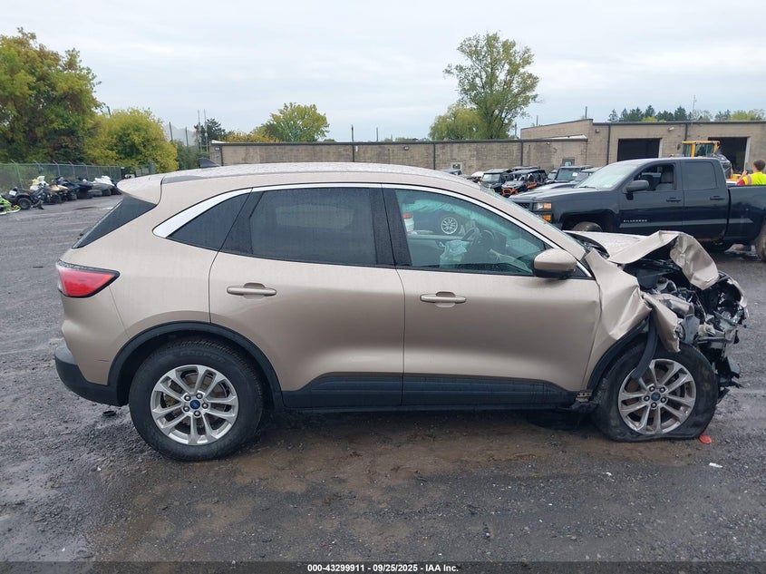 2020 FORD ESCAPE SE - 1FMCU9G64LUC61527