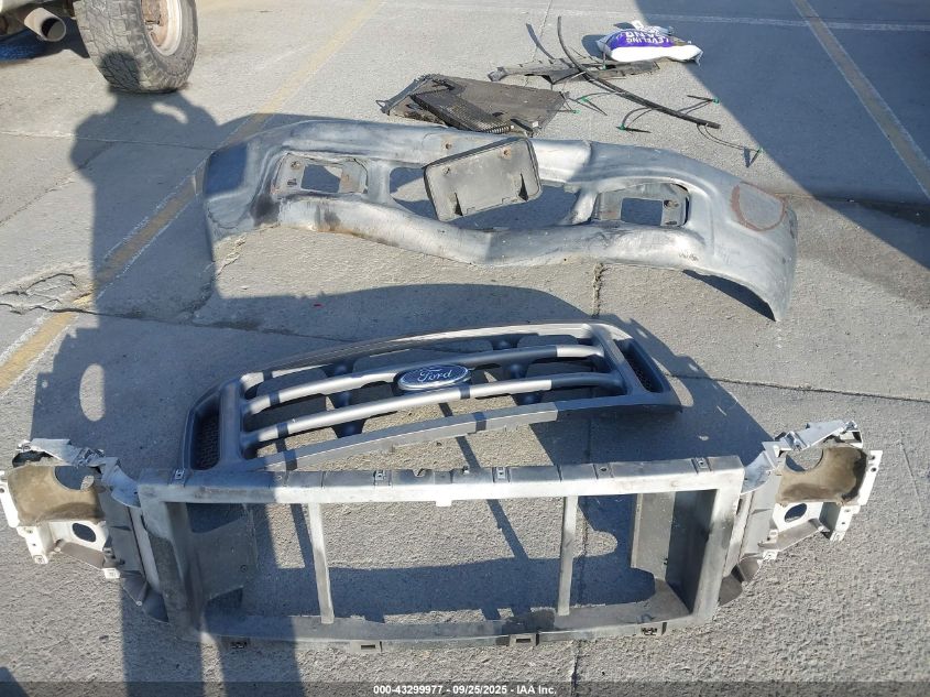 1999 Ford F-250 Lariat/Xl/Xlt VIN: 1FTNF21L4XEA47330 Lot: 43299977