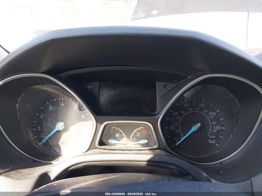 2015 FORD FOCUS SE - 1FADP3K29FL343738