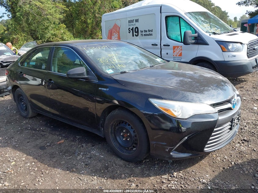 TOYOTA CAMRY HYBRID LE