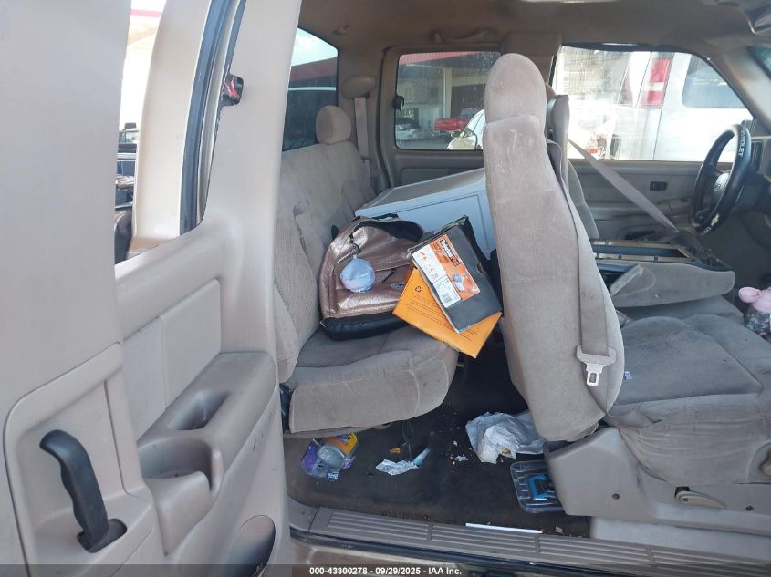 2001 Chevrolet Silverado 1500 Ls VIN: 2GCEC19T211172617 Lot: 43300278