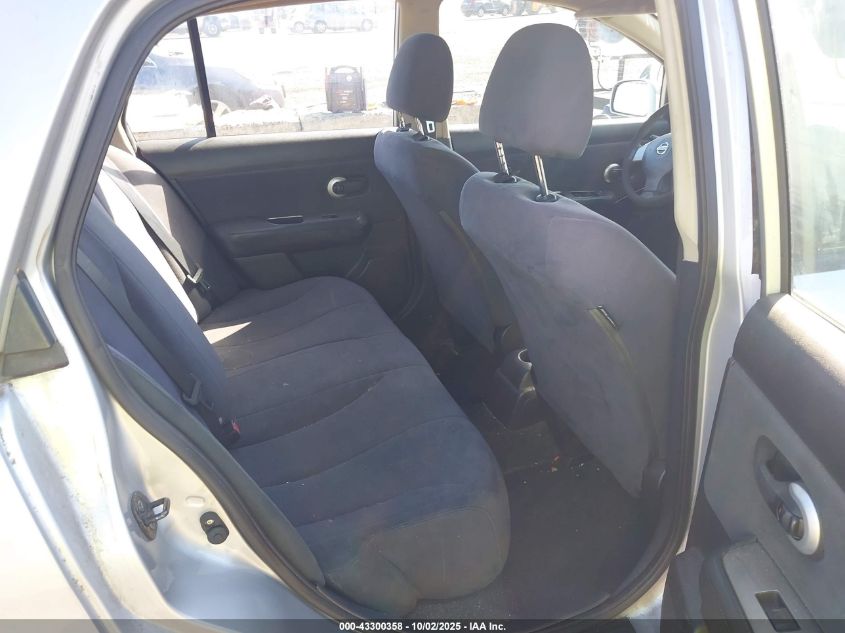 2009 Nissan Versa 1.8S VIN: 3N1BC11E29L396161 Lot: 43300358