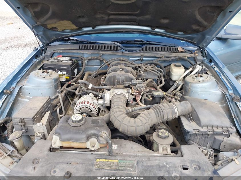 2007 Ford Mustang V6 Deluxe/V6 Premium VIN: 1ZVFT84N375252177 Lot: 43300416