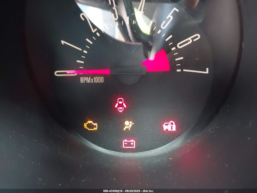 2007 Ford Mustang V6 Deluxe/V6 Premium VIN: 1ZVFT84N375252177 Lot: 43300416