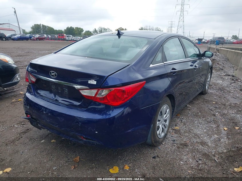 5NPEB4AC7BH160656 2011 HYUNDAI SONATA photo no. 4