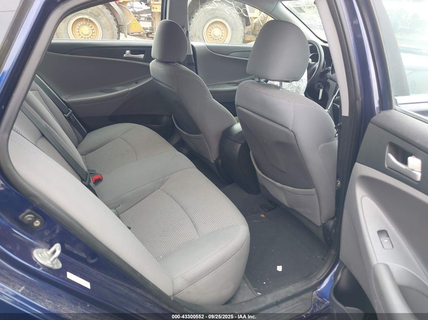 5NPEB4AC7BH160656 2011 HYUNDAI SONATA photo no. 8