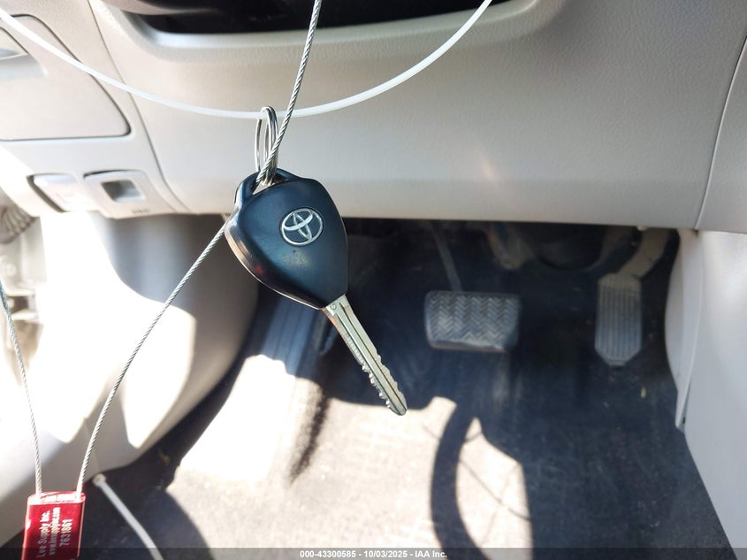 2011 Toyota Corolla Le VIN: 2T1BU4EE7BC649490 Lot: 43300585