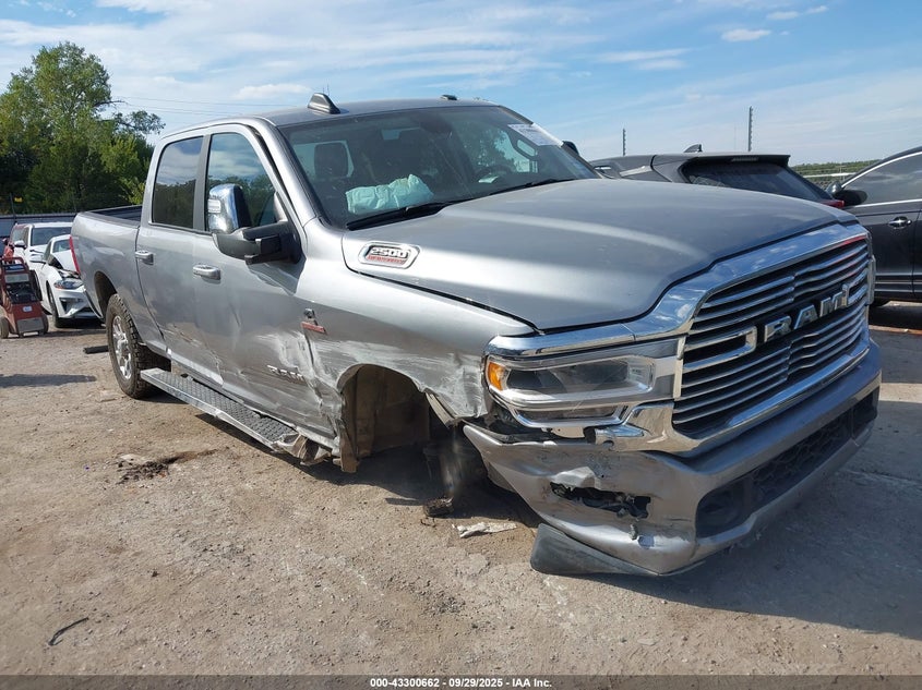 RAM 2500 LARAMIE 4X4 6 4 BOX