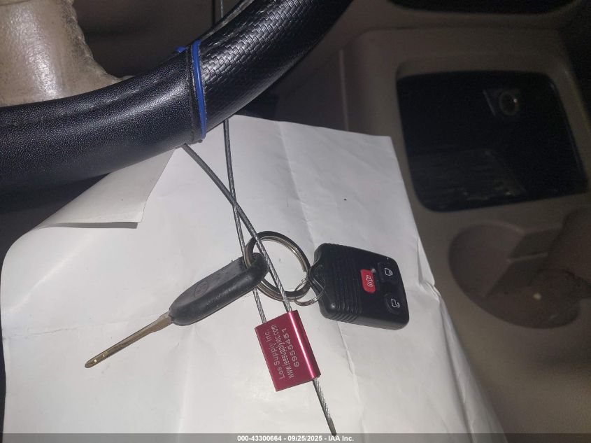 2004 Ford Expedition Nbx/Xlt VIN: 1FMFU16L64LB18432 Lot: 43300664