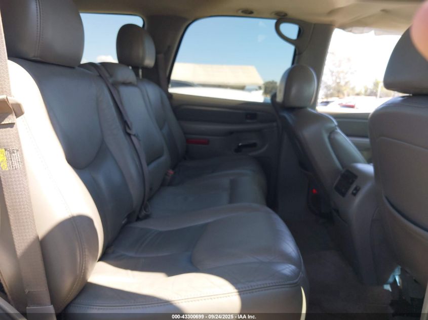 2005 GMC Yukon Denali VIN: 1GKEK63U75J204396 Lot: 43300699