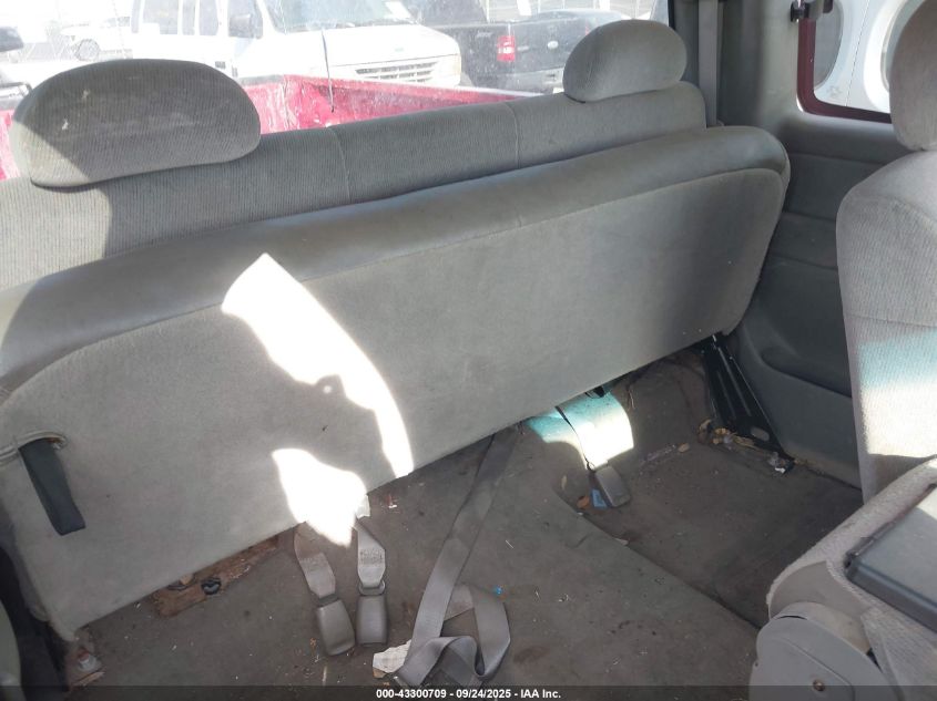 2000 GMC Sierra 1500 Sle VIN: 2GTEC19T0Y1227219 Lot: 43300709