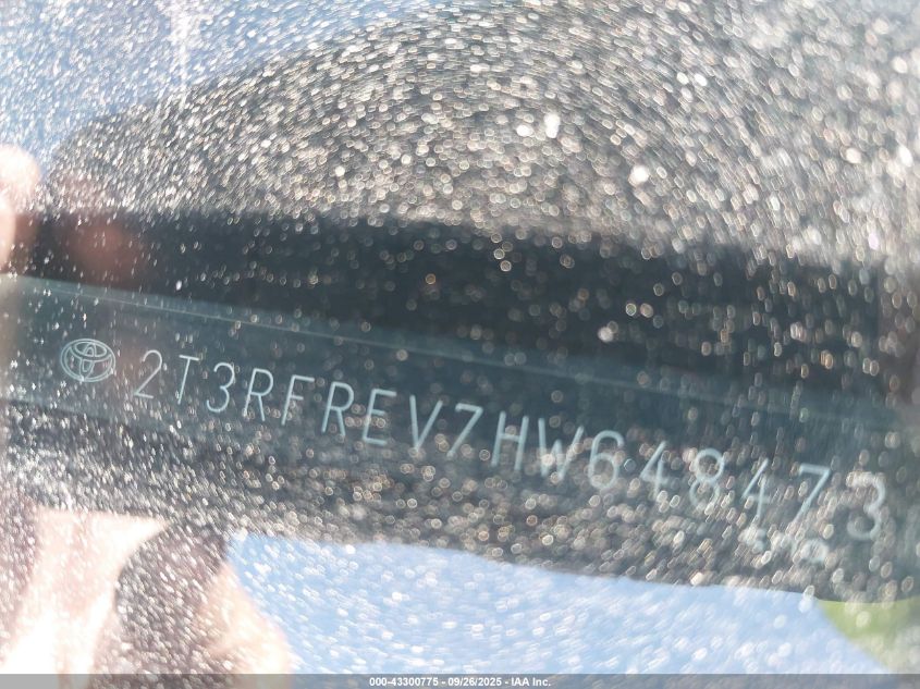 2017 Toyota Rav4 Xle VIN: 2T3RFREV7HW648473 Lot: 43300775