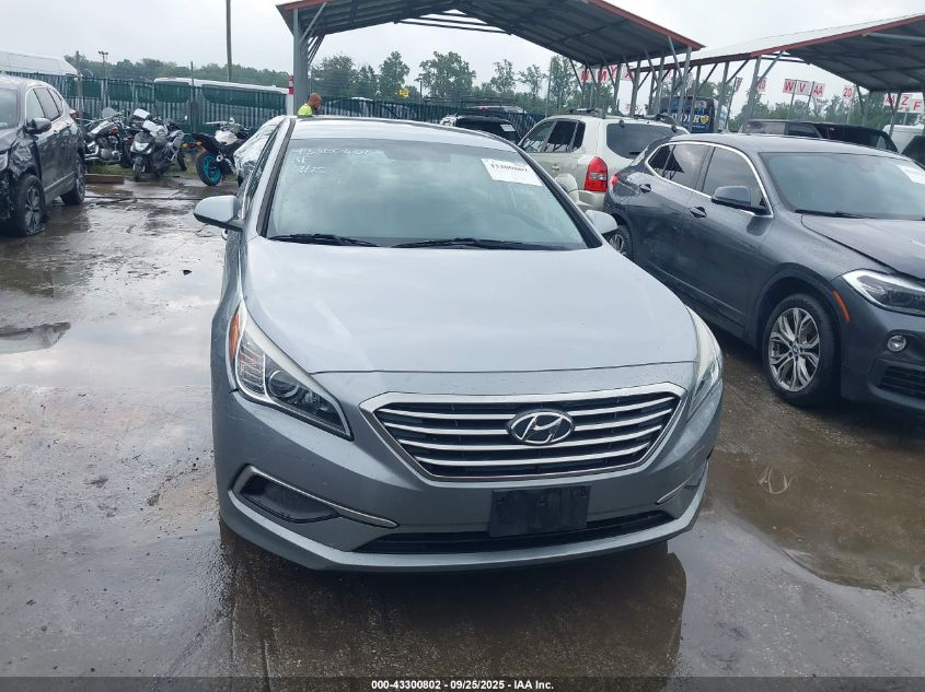 2017 Hyundai Sonata Se VIN: 5NPE24AF2HH504462 Lot: 43300802