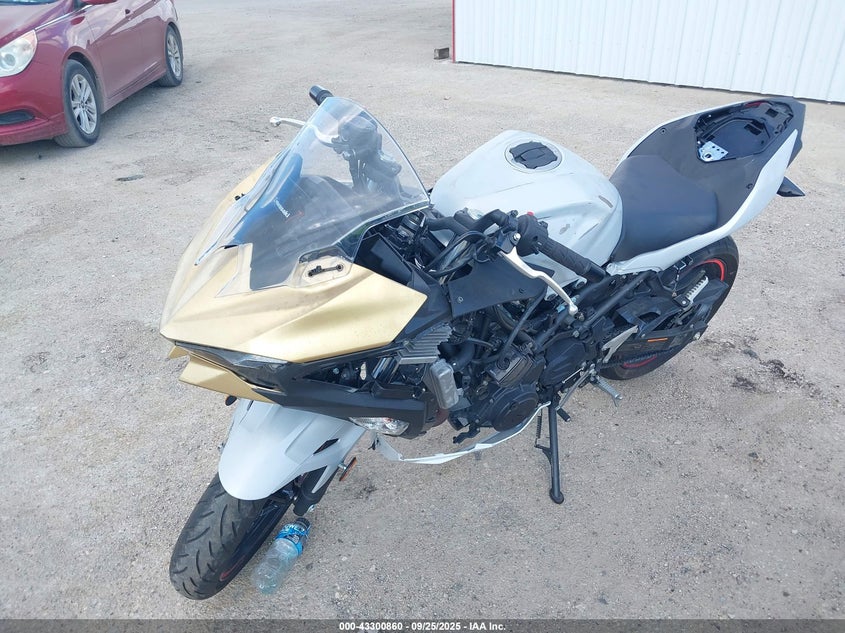 ML5EXGG17SDA47673 2025 KAWASAKI NINJA photo no. 2