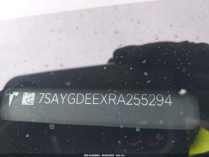 2024 Tesla Model Y Long Range Dual Motor All-Wheel Drive VIN: 7SAYGDEEXRA255294 Lot: 43300864