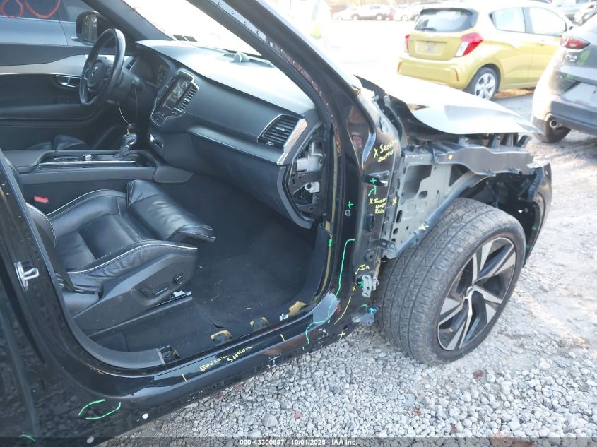 2021 Volvo Xc90 T6 R-Design 7 Passenger VIN: YV4A22PM6M1762118 Lot: 43300897