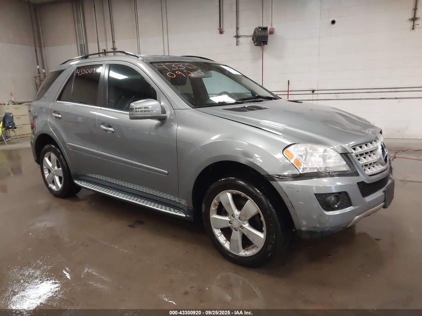 MERCEDES-BENZ M-CLASS 4MATIC