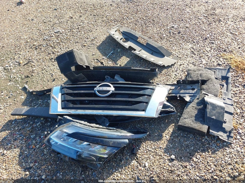 2022 NISSAN PATHFINDER SV 4WD - 5N1DR3BCXNC220344