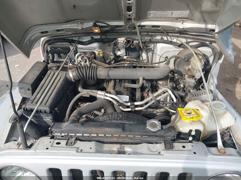 2003 Jeep Wrangler X VIN: 1J4FA39S73P313128 Lot: 43301123