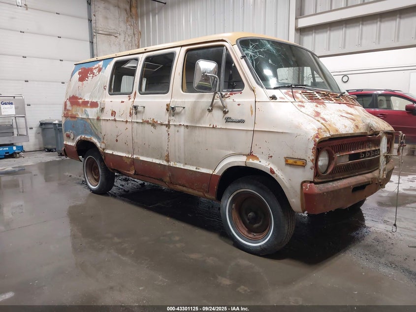 B11AB2V645789 1972 Dodge Van auction photo 1