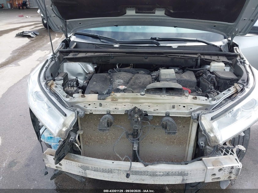 2018 TOYOTA HIGHLANDER XLE - 5TDJZRFH0JS869854