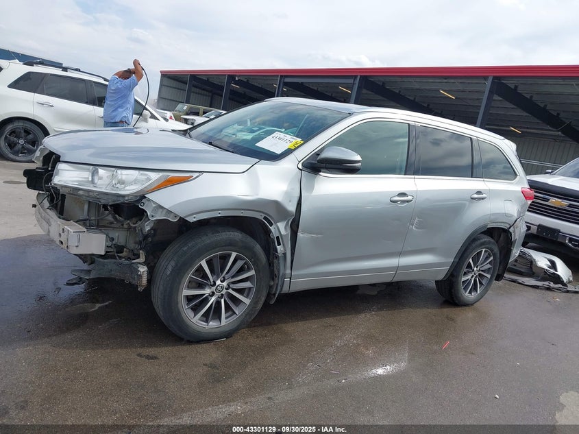 2018 TOYOTA HIGHLANDER XLE - 5TDJZRFH0JS869854