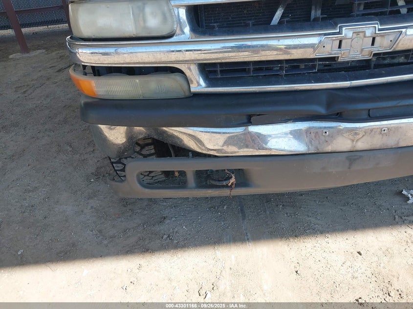 2002 Chevrolet Tahoe Ls VIN: 1GNEK13Z52R161224 Lot: 43301166