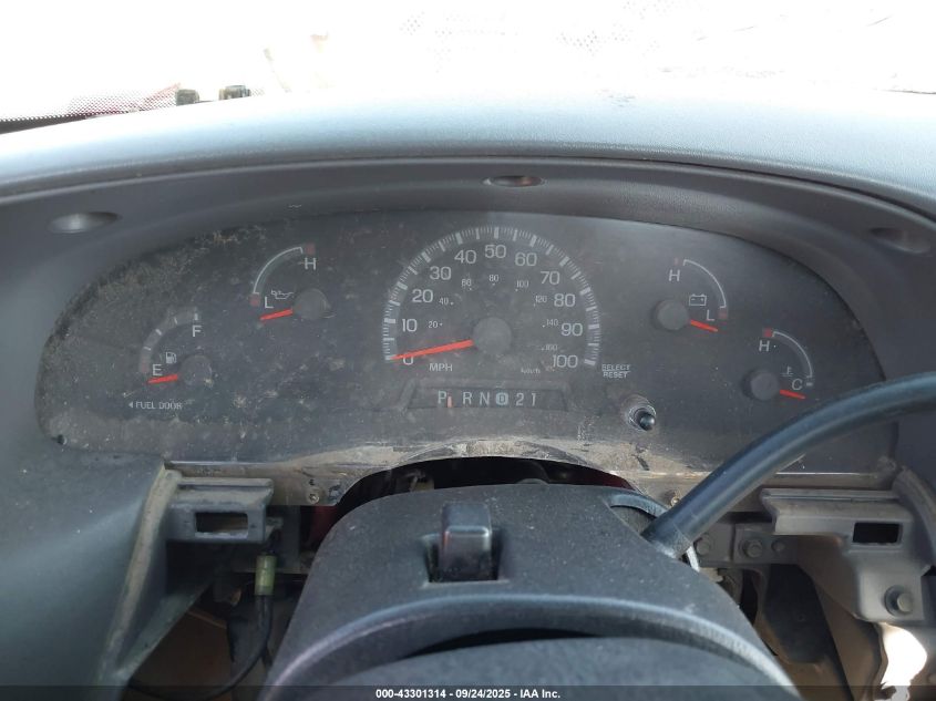 1999 Ford F-250 Lariat/Work Series/Xl/Xlt VIN: 2FTPF27L7XCA11685 Lot: 43301314